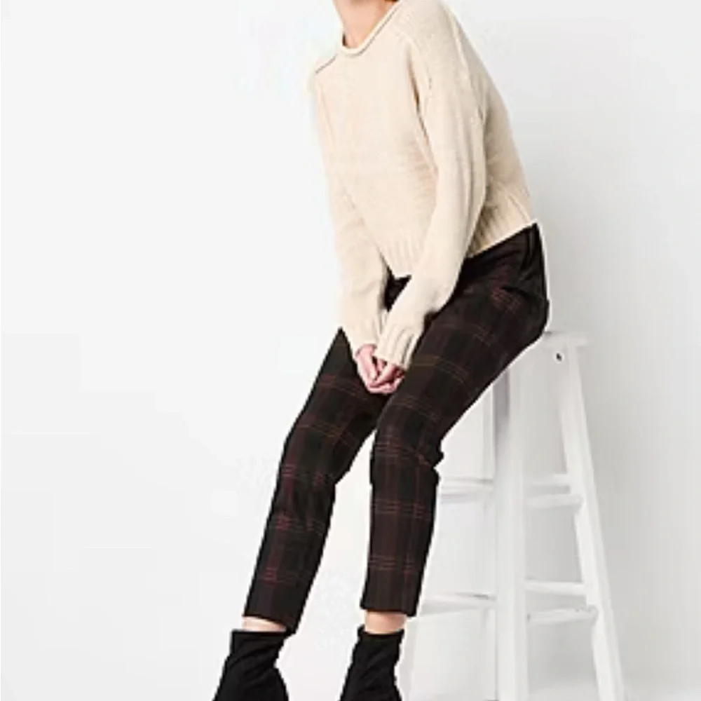 Worthington Mock Neck Long Sleeve Sweater(B 40”L22”)